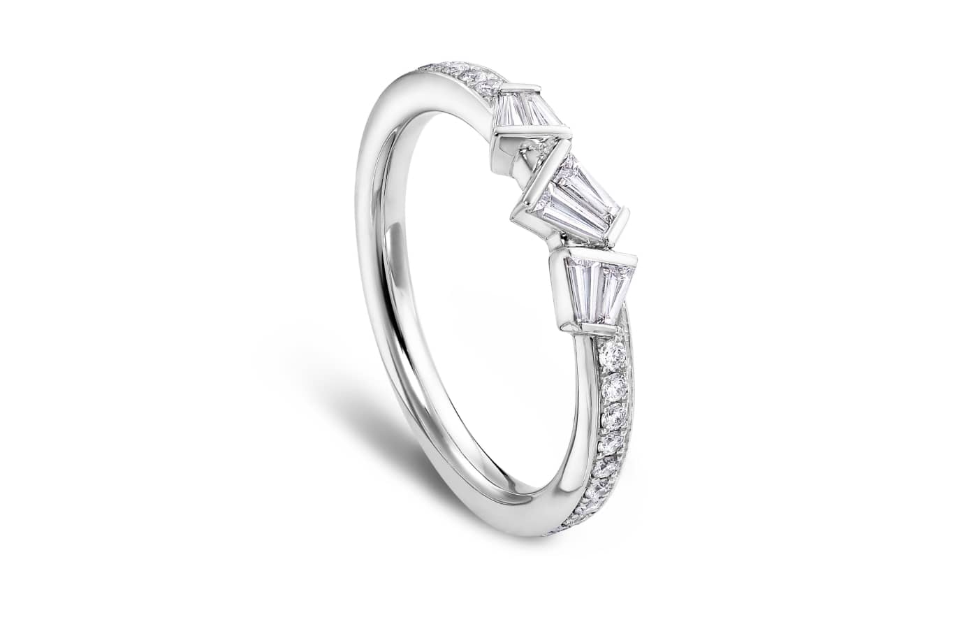  Bucherer Fine Jewellery Rock Diamonds ring in 18k white gold with trapezoid- and round brilliant-cut diamonds 