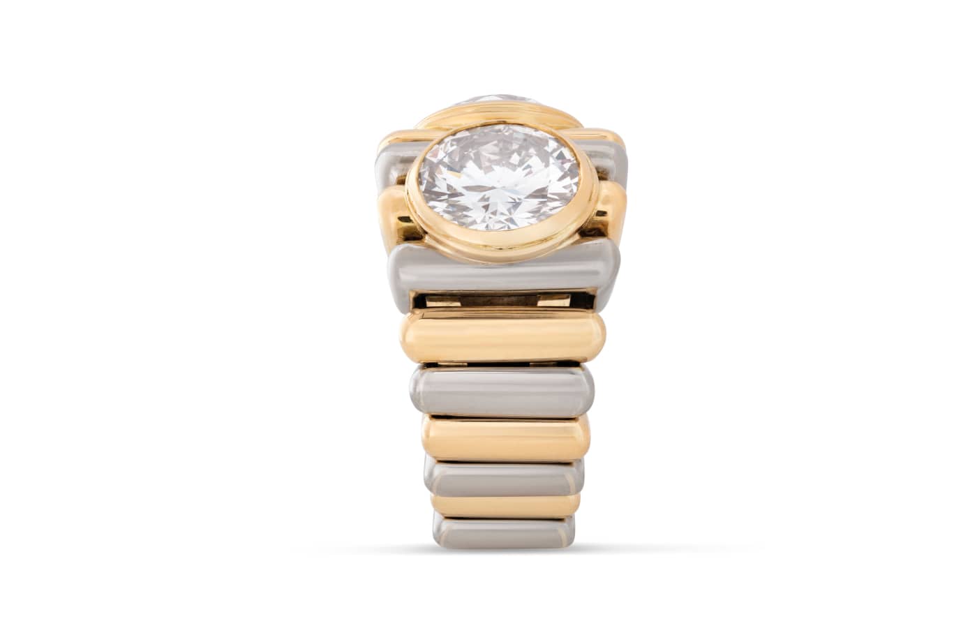  Side view of a JAR diamond ring in 18k yellow and white gold, due to be sold at the Christie’s Magnificent Jewels auction on 17 May 2023