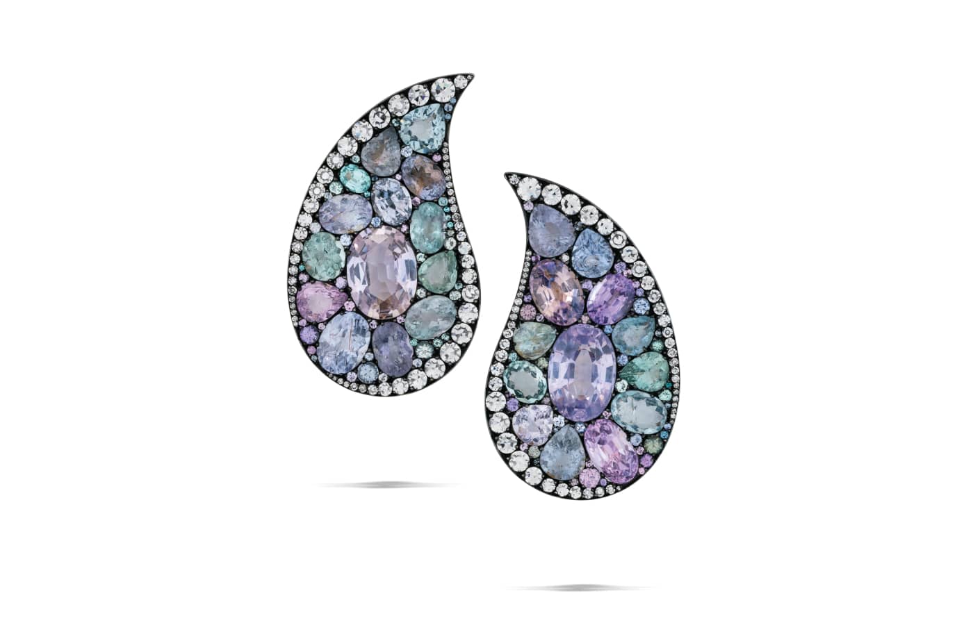  JAR coloured sapphire and diamond ‘paisley’ earrings in blackened silver and 18k yellow gold, due to be sold at the Christie’s Magnificent Jewels auction on 17 May 2023