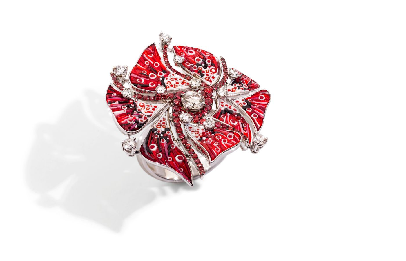  Sicis Nebulosa Supernova ring with red micromosaic tesserae, orange sapphires and round brilliant-cut diamonds