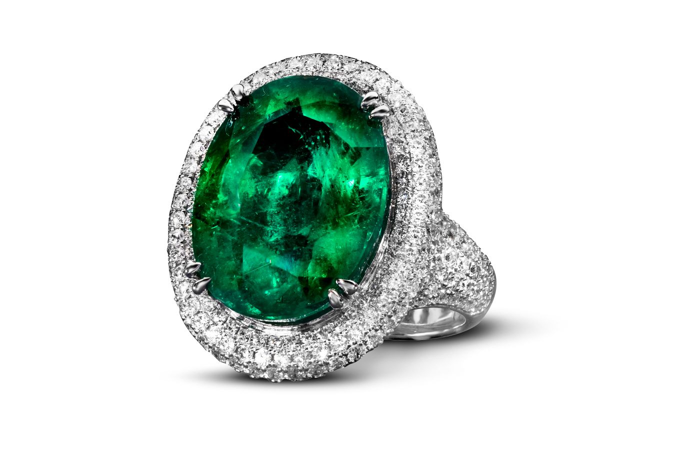 Le Vian Couture ring in Vanilla Gold, featuring a 15-ct Costa Smeralda Emerald and Vanilla Diamonds