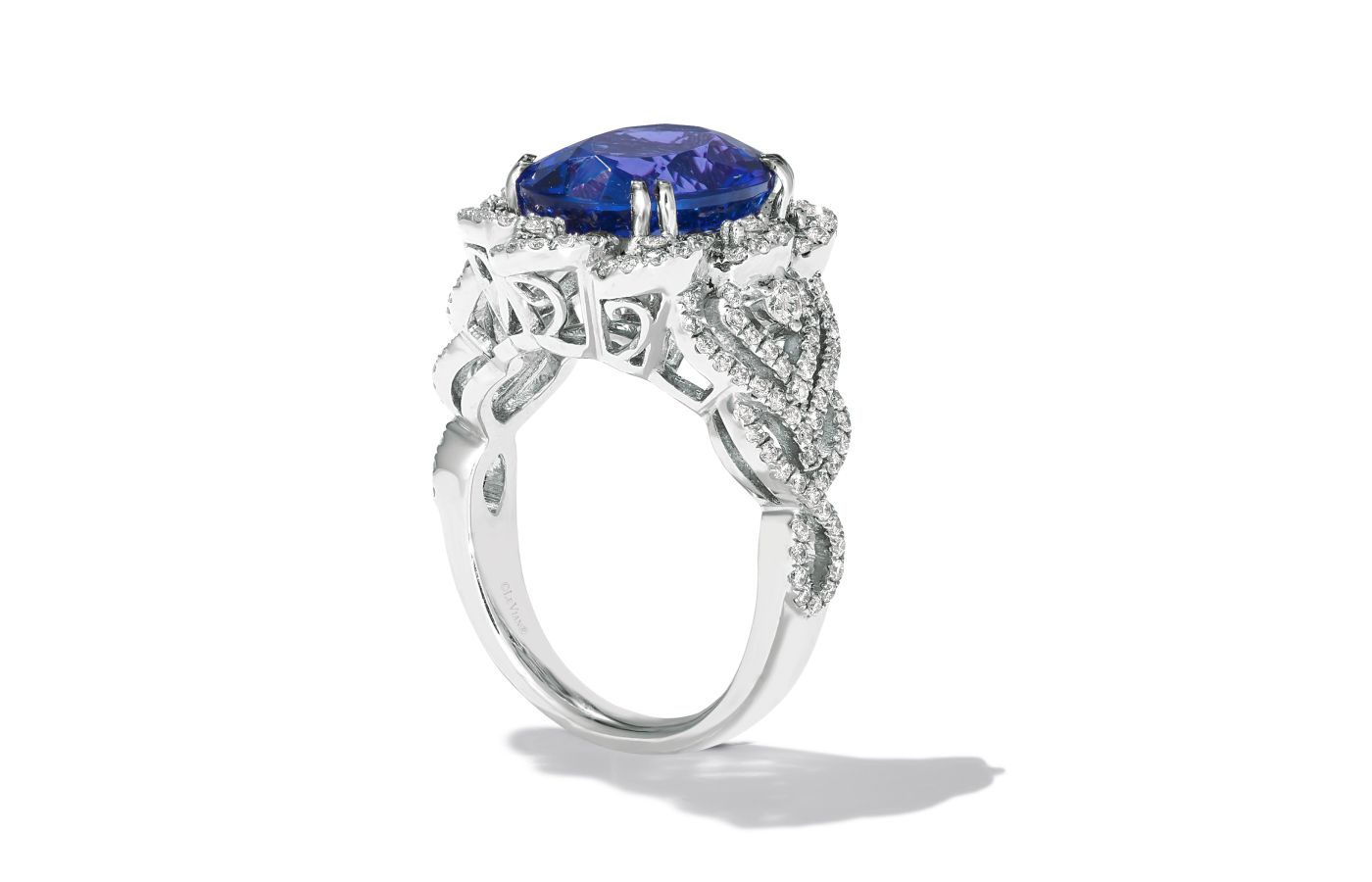  Le Vian Couture ring in platinum, featuring a 4.5-ct Blueberry Tanzanite, Vanilla Diamonds and Chocolate Diamonds