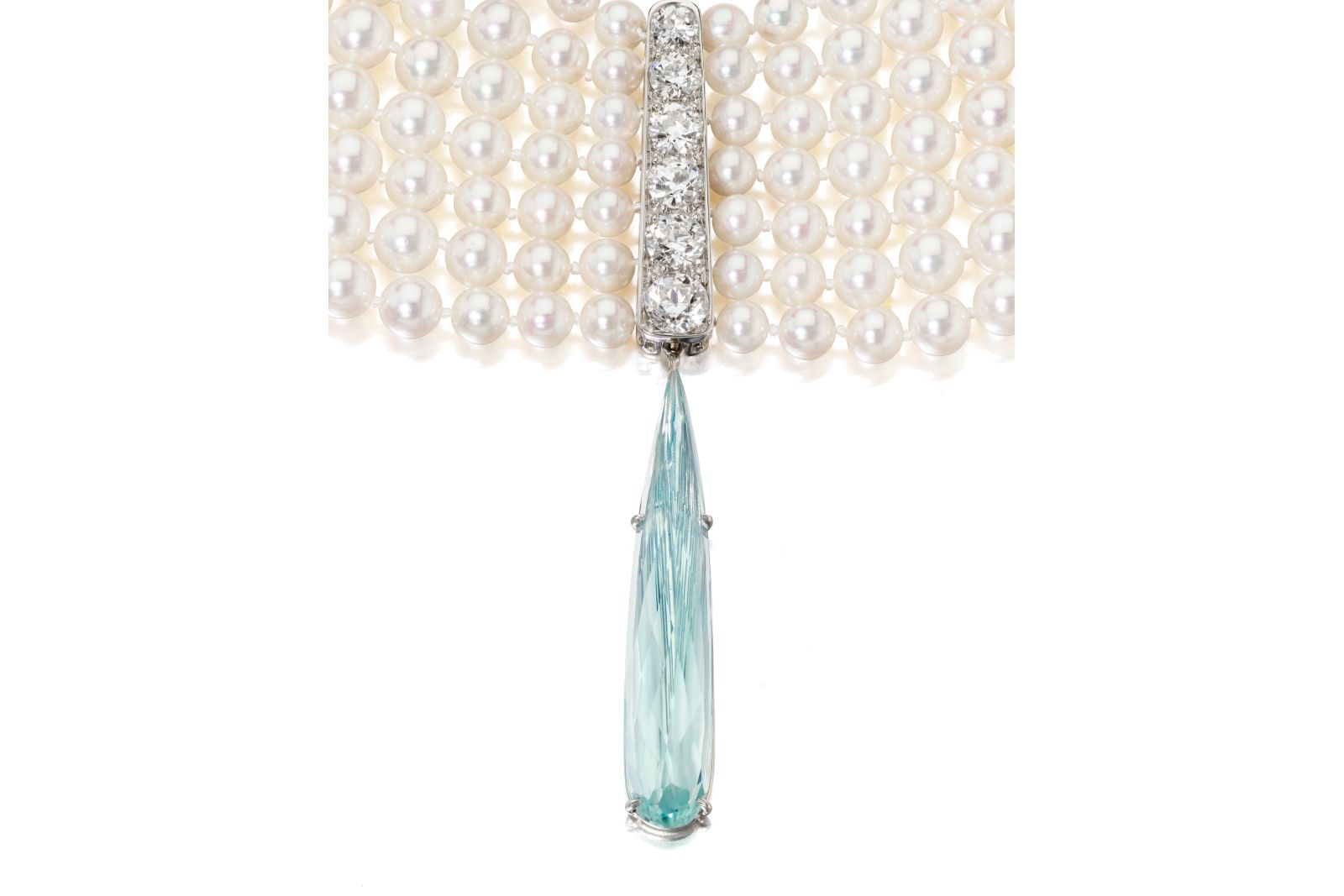  A closer look at the 17 carat elongated aquamarine drop pendant on the Assael ‘Lagniappe' Akoya pearl and diamond necklace
