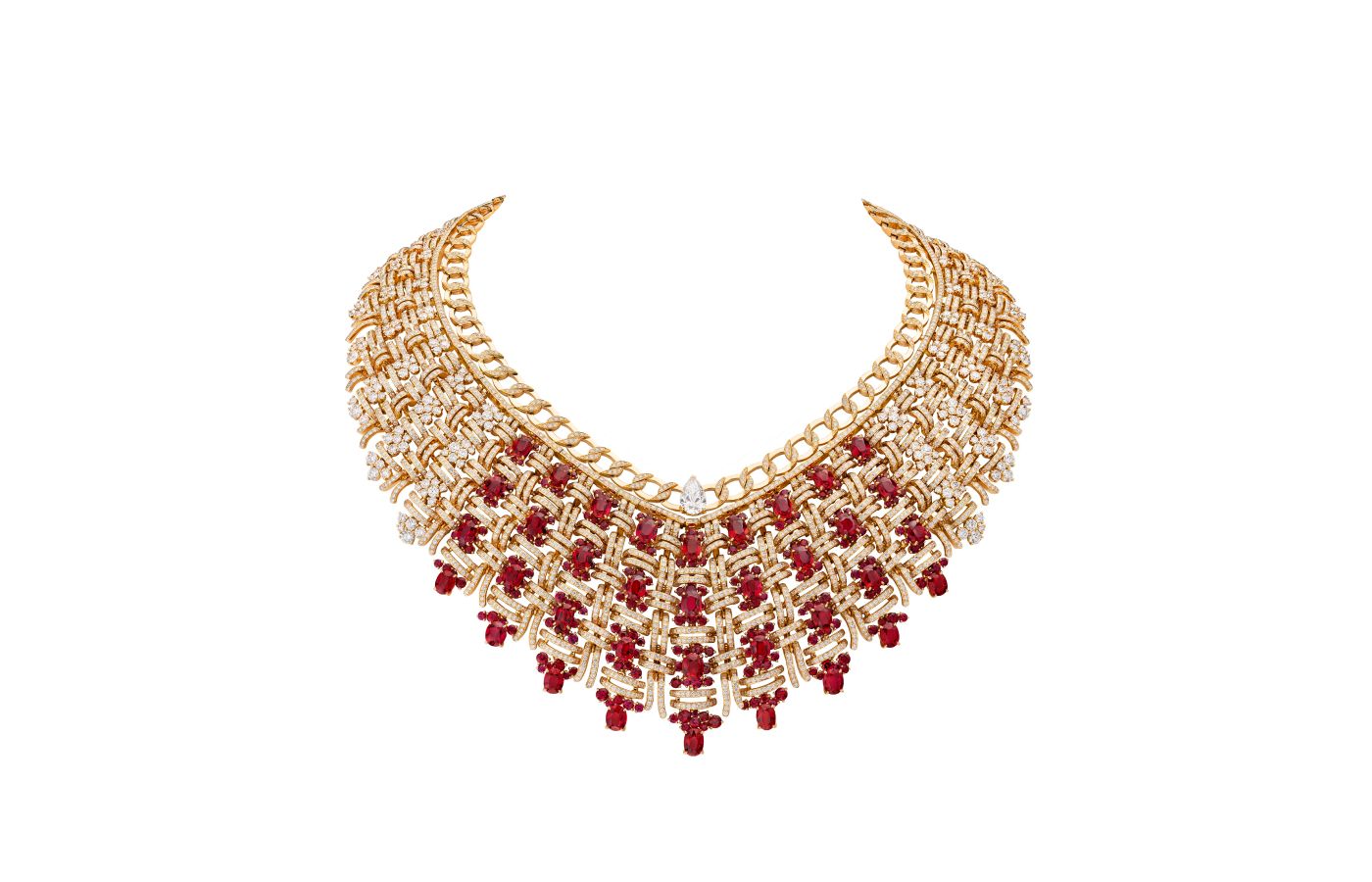 An alternative view of the Chanel Tweed Royal necklace without its detachable lion motif and pear-shaped diamond drop, featuring diamonds and rubies in yellow gold, from the Tweed Lion set of the Tweed de Chanel High Jewellery Collection