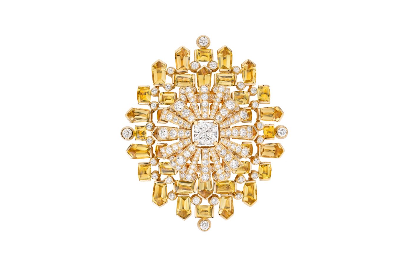 Chanel Tweed Byzance brooch with a cushion-cut diamond of 2.12 carats (internally flawless, D-colour), further diamonds and beryls in yellow gold, from the Tweed Soleil set of the Tweed de Chanel High Jewellery Collection