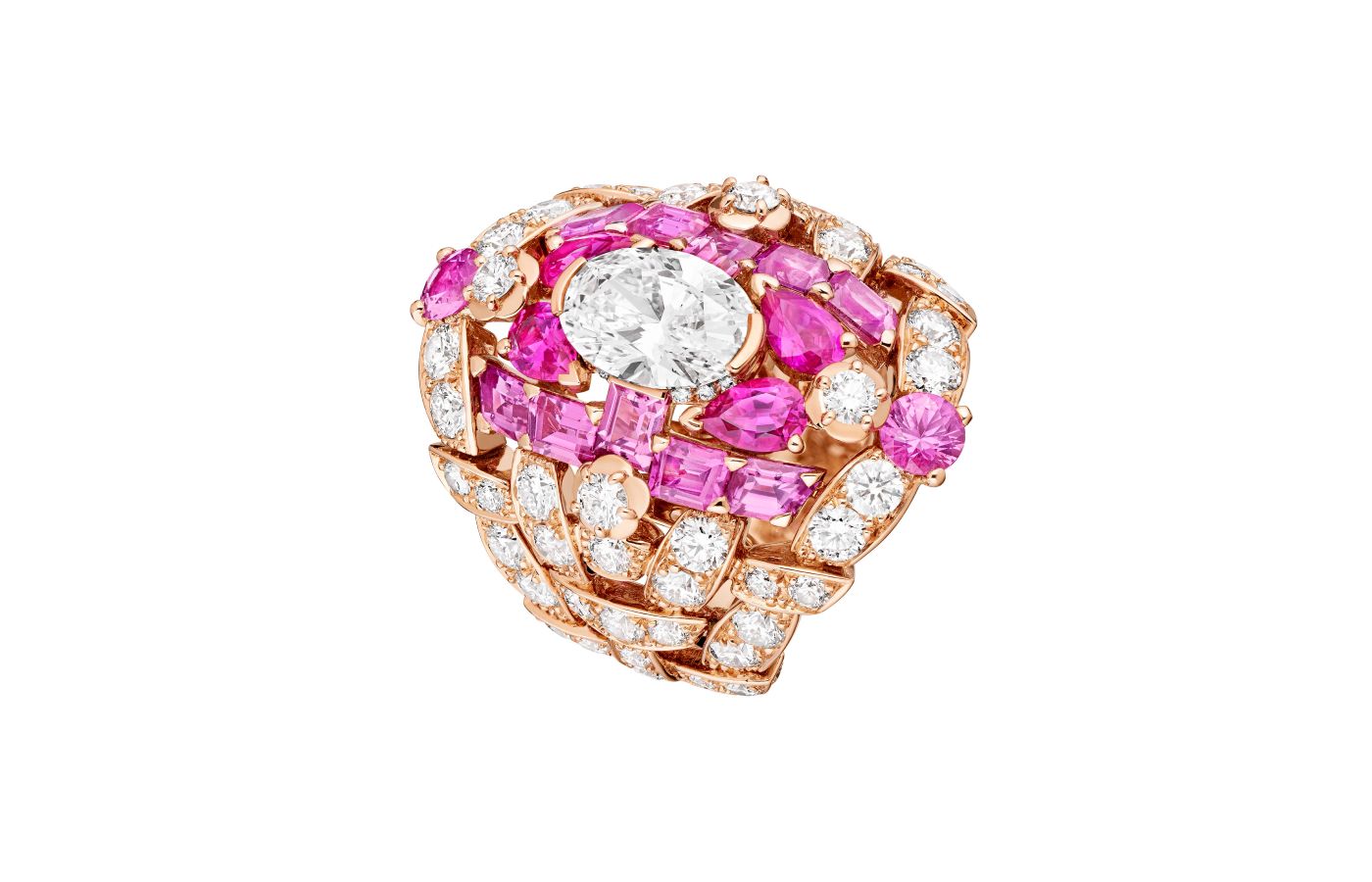  Chanel Tweed Icône Camélia ring with an oval-cut diamond of 2.03 carats, plus further colourless diamonds and pink sapphires in pink gold, from the Tweed Camélia set of the Tweed de Chanel High Jewellery Collection