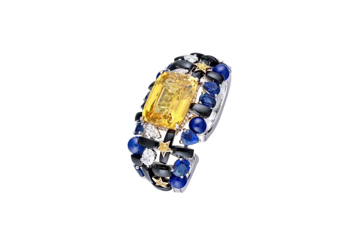 Chanel Tweed Étoilé ring with a 17.67-carat cushion-cut yellow sapphire, diamonds, further sapphires, lapis lazuli and onyx in white and yellow gold, from the Tweed Étoile set of the Tweed de Chanel High Jewellery Collection