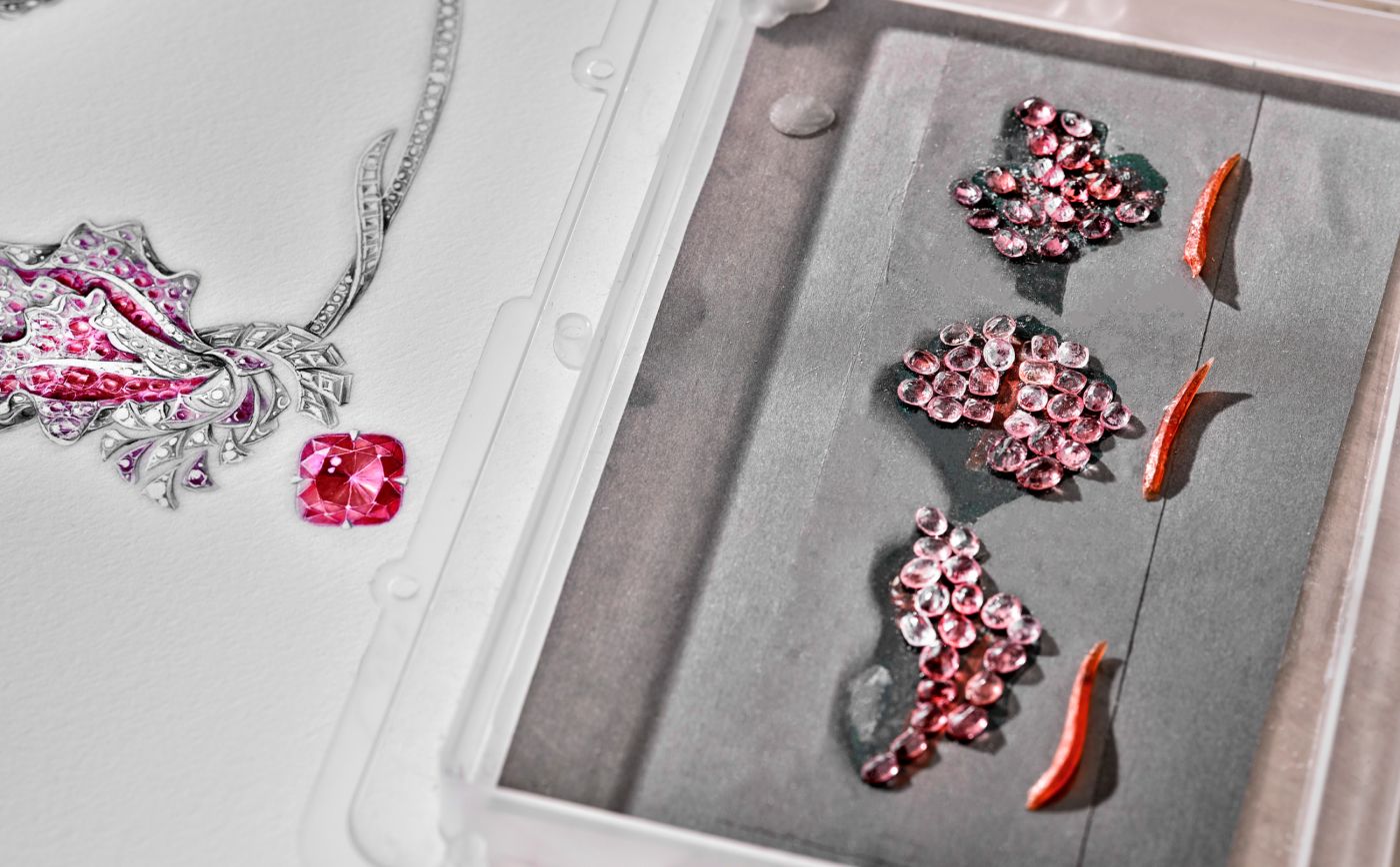 Making of the Chaumet Iris transformable necklace in white gold, set with a 24.26.ct pink spinel, Padparadscha sapphire, pink sapphire and diamond from Le Jardin de Chaumet High Jewellery collection