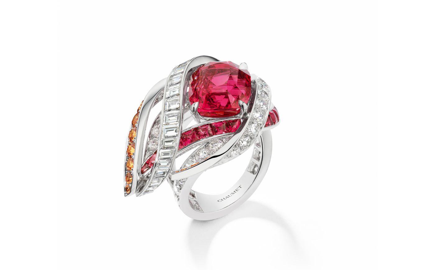 Chaumet Tulipe ring in white gold, red spinel, spessartite garnet and diamond from Le Jardin de Chaumet High Jewellery collection