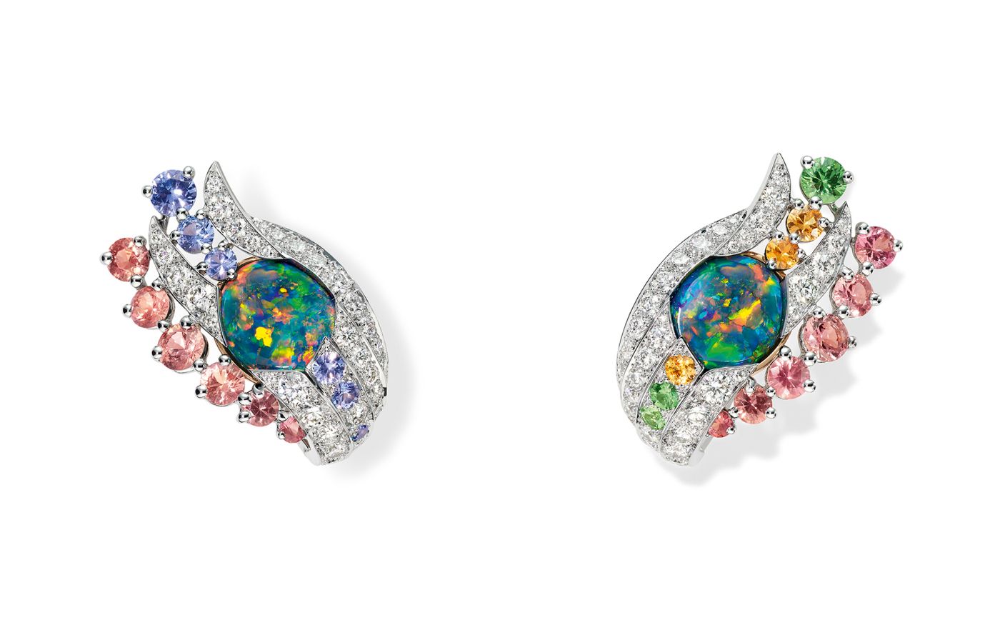Chaumet Écorce earrings  in white gold, rose gold, black Australian opal, sapphire and diamond from Le Jardin de Chaumet High Jewellery collection 