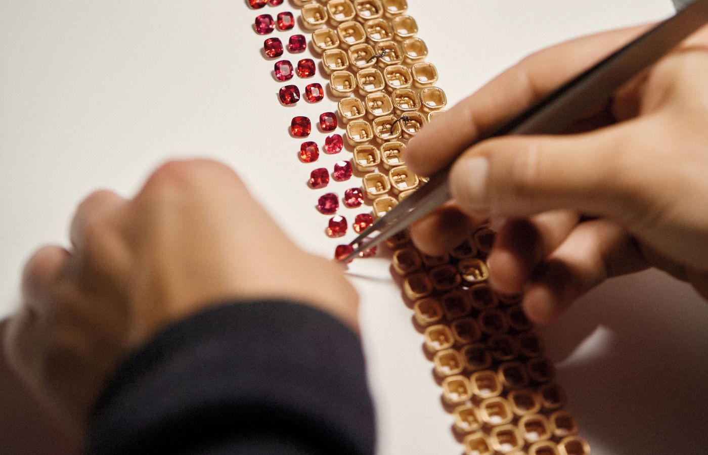  Making of the Pomellato Skyline necklace  from the Ode to Milan High Jewellery collection