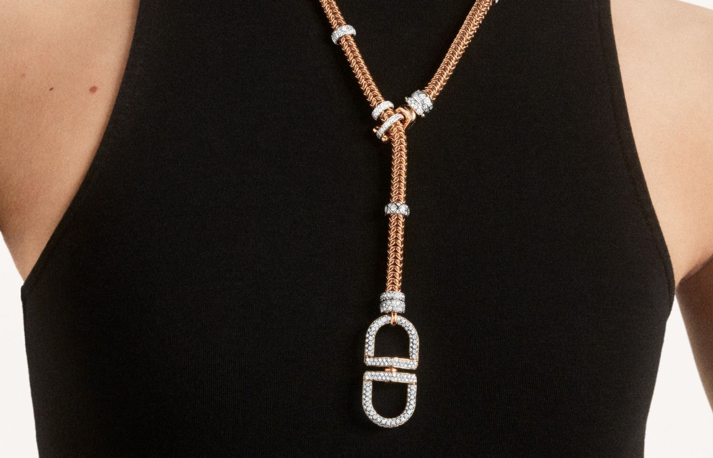  Model wearing Pomellato Catena Milano necklace in rose gold and diamonds from the Ode to Milan High Jewellery collection