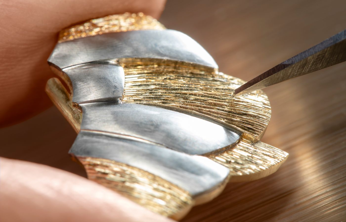  Making of the Piaget High Jewellery watch in gold, white gold, mother of pearl and diamonds from the Metaphoria Chapter II collection