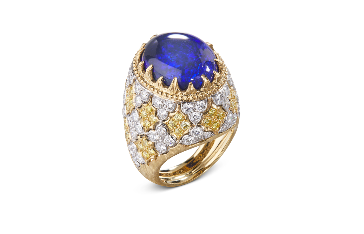  Buccellati Pagoda-like openwork scalar high jewellery ring in gold, white gold, featuring a 9.14-ct opal and diamonds from the Mosaico collection