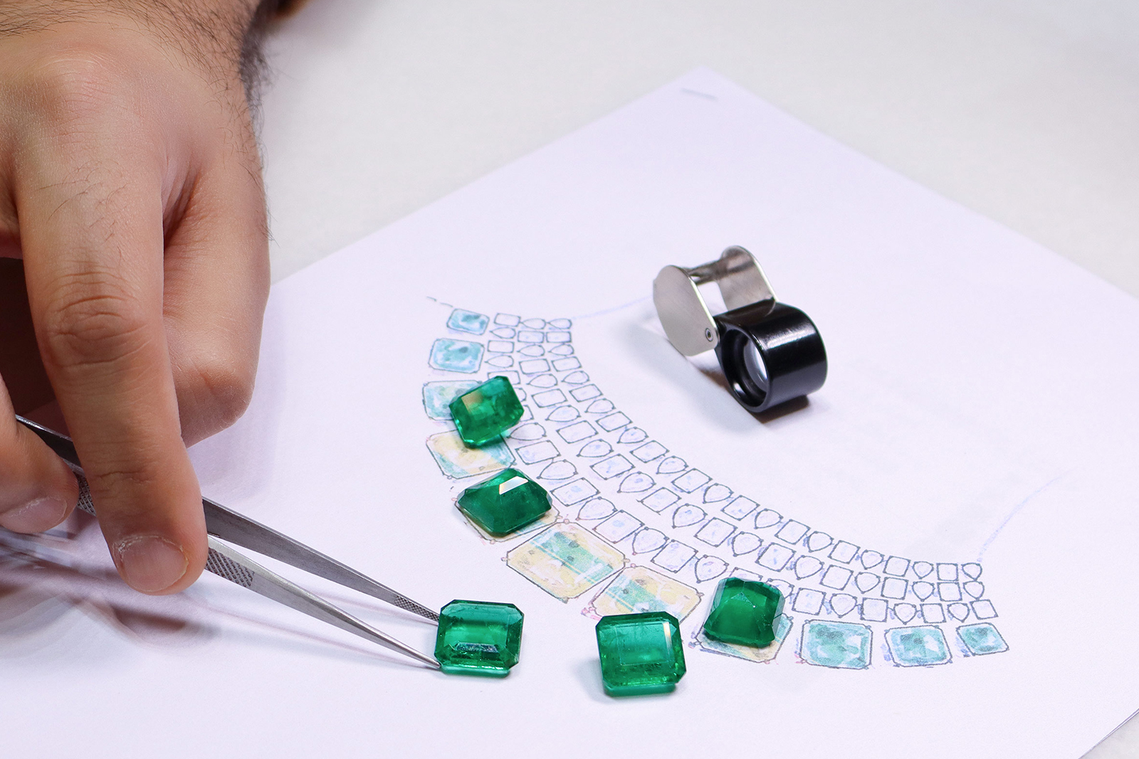  Hazoorilal Legacy creates unique bespoke pieces with precious gemstones, including Colombian emeralds 