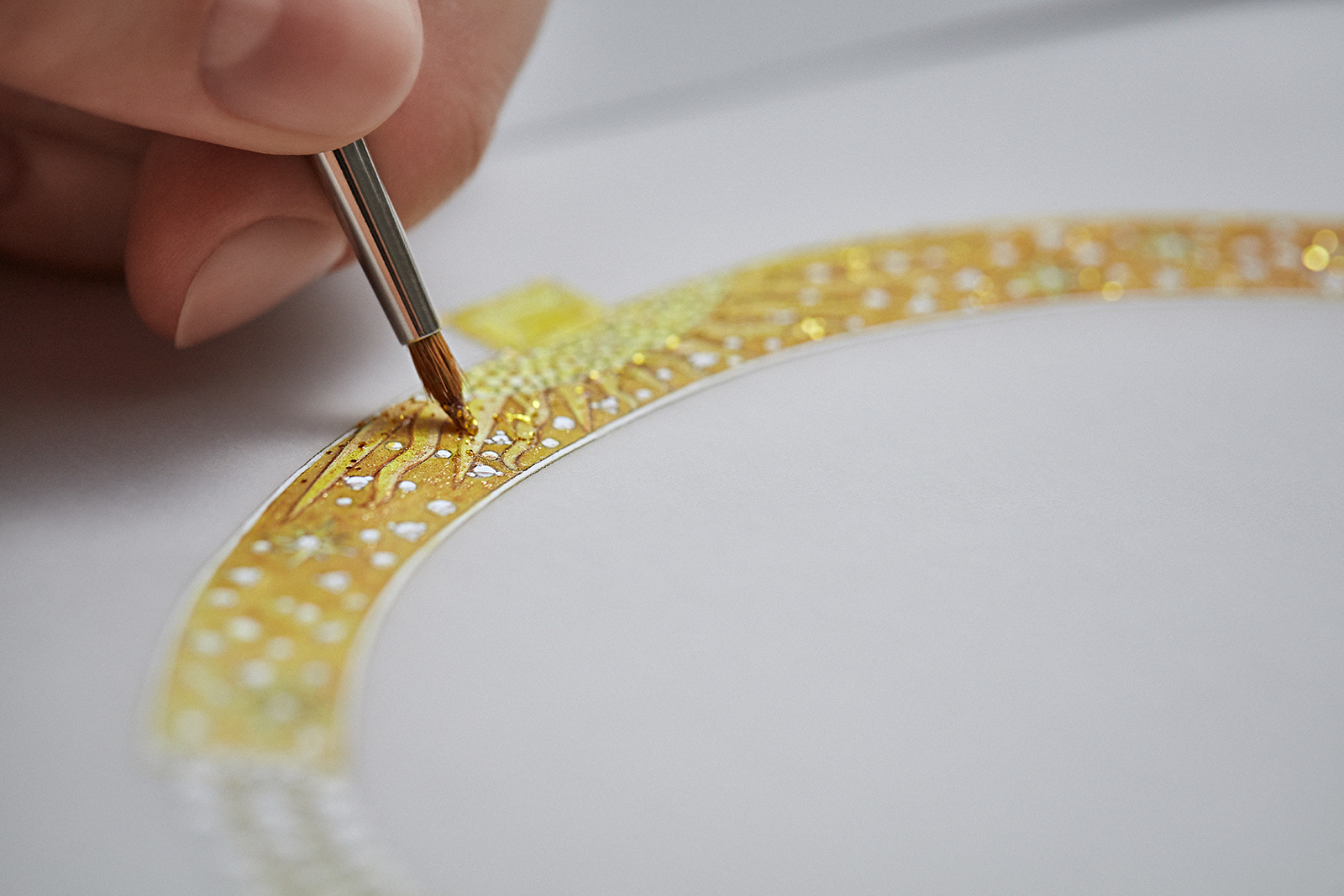  Designing the Dior Joaillerie Mini Milly Soleil Céleste necklace from the Les Jardins de la Couture High Jewellery collection 
