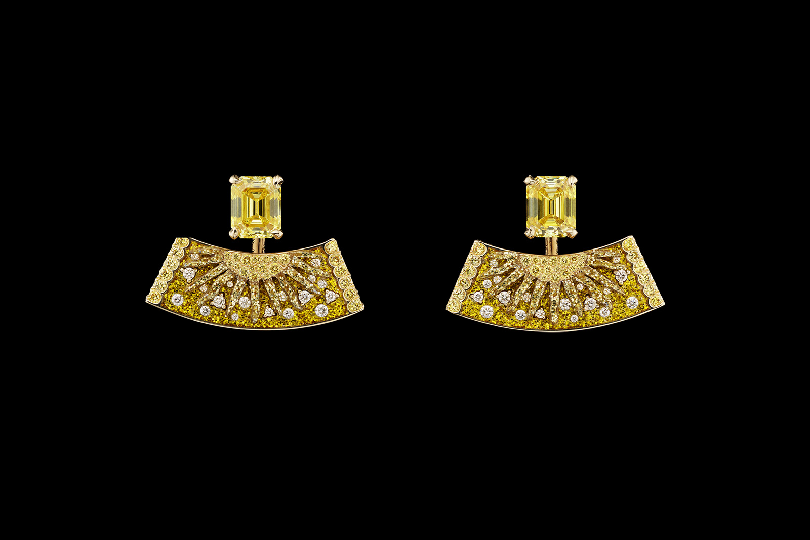  Dior Joaillerie Mini Milly Soleil Céleste earrings with emerald-cut yellow diamonds from the Les Jardins de la Couture High Jewellery collection