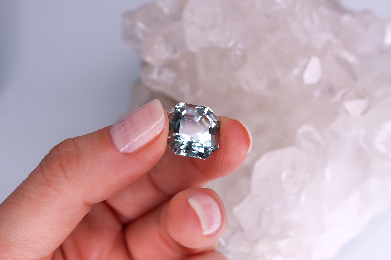  Gemhype.com asscher-cut green beryl of 11.46 carats from Mozambique, eye-clear with no treatment