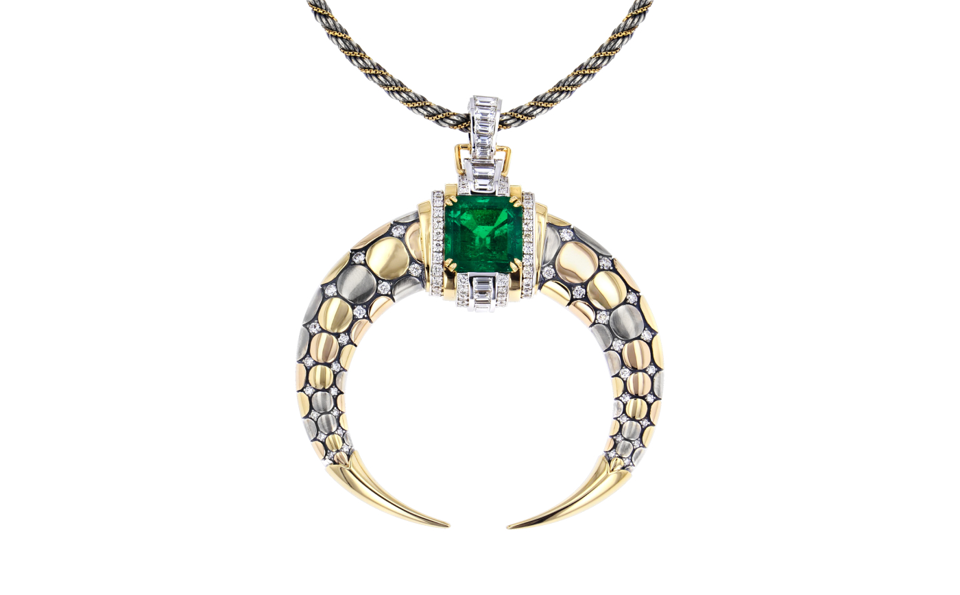 Emerald an diamond pendant by Elie Top