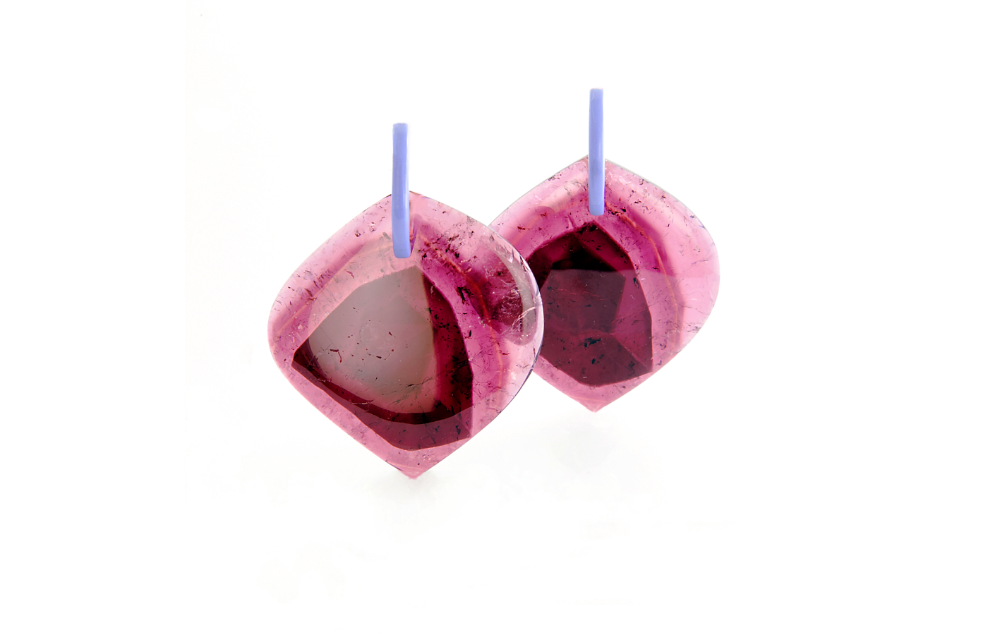 <p>Taffin earrings in blue ceramic, rose gold and tourmaline</p>
