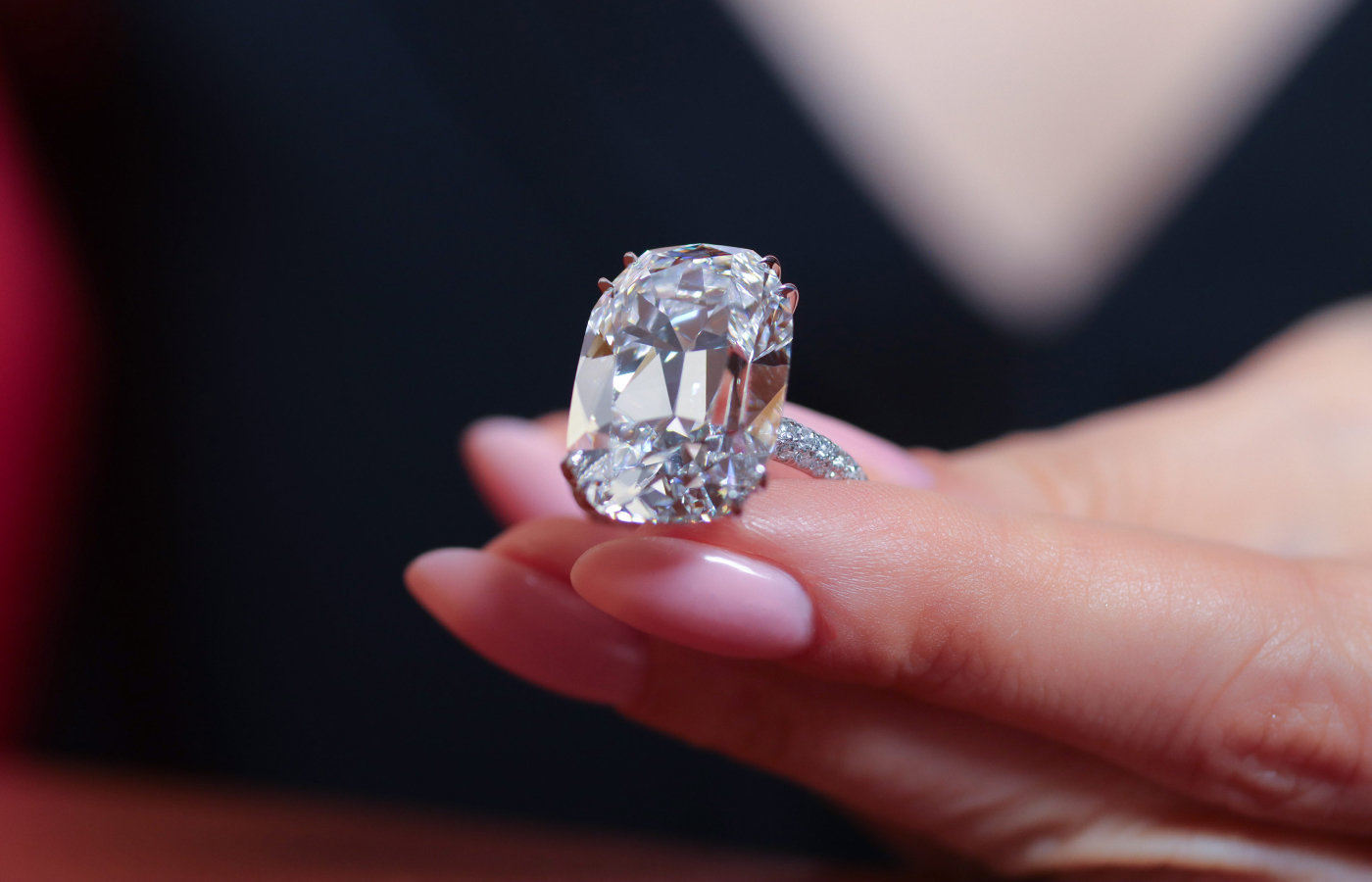  A closer look at a 20.92 carat D colour internally flawless antique cushion-cut diamond ring by Ronald Abram