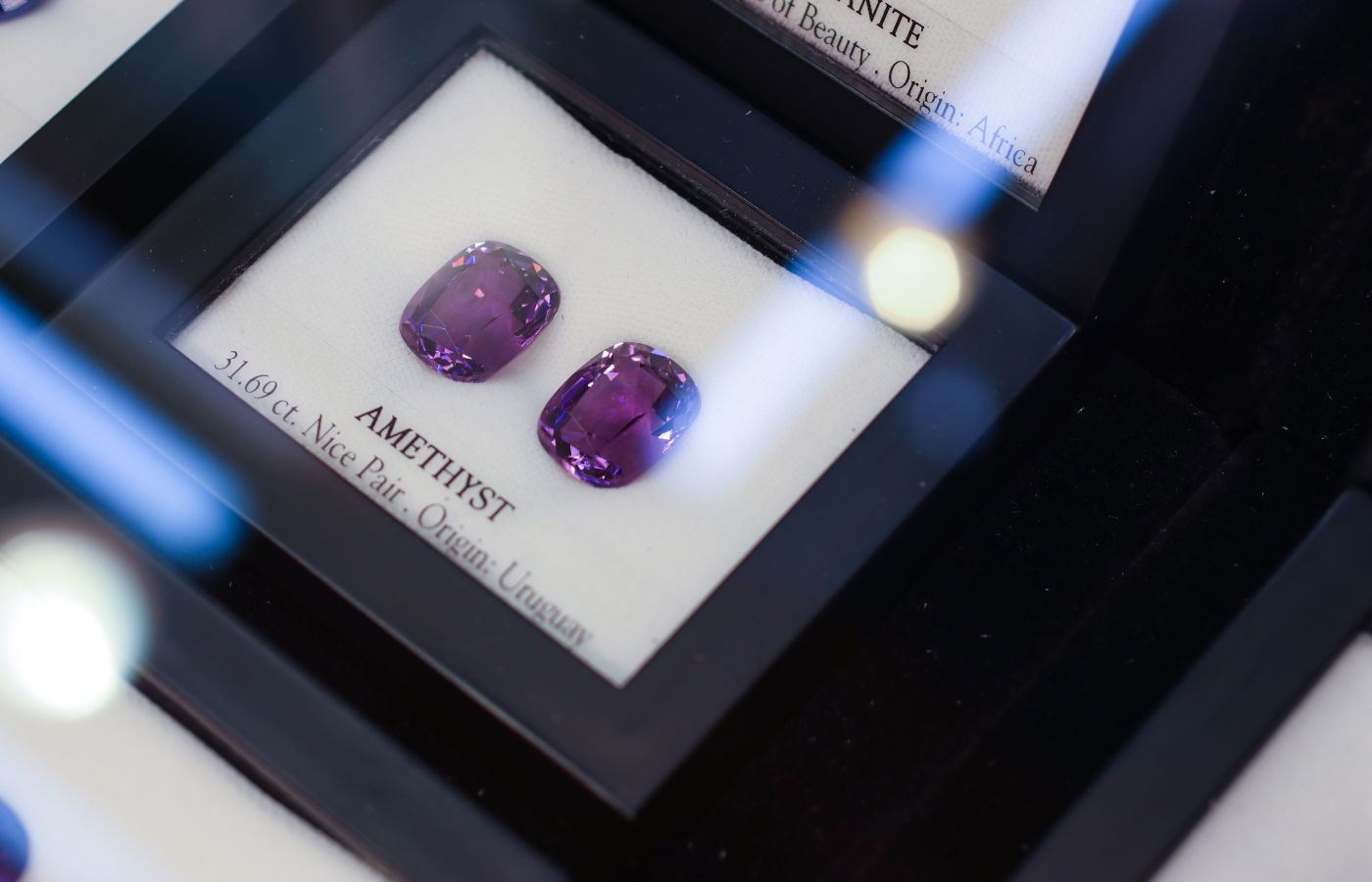 A pair of amethysts totalling 31.69 carats from Uruguay, presented by Constantin Wild in Hong Kong