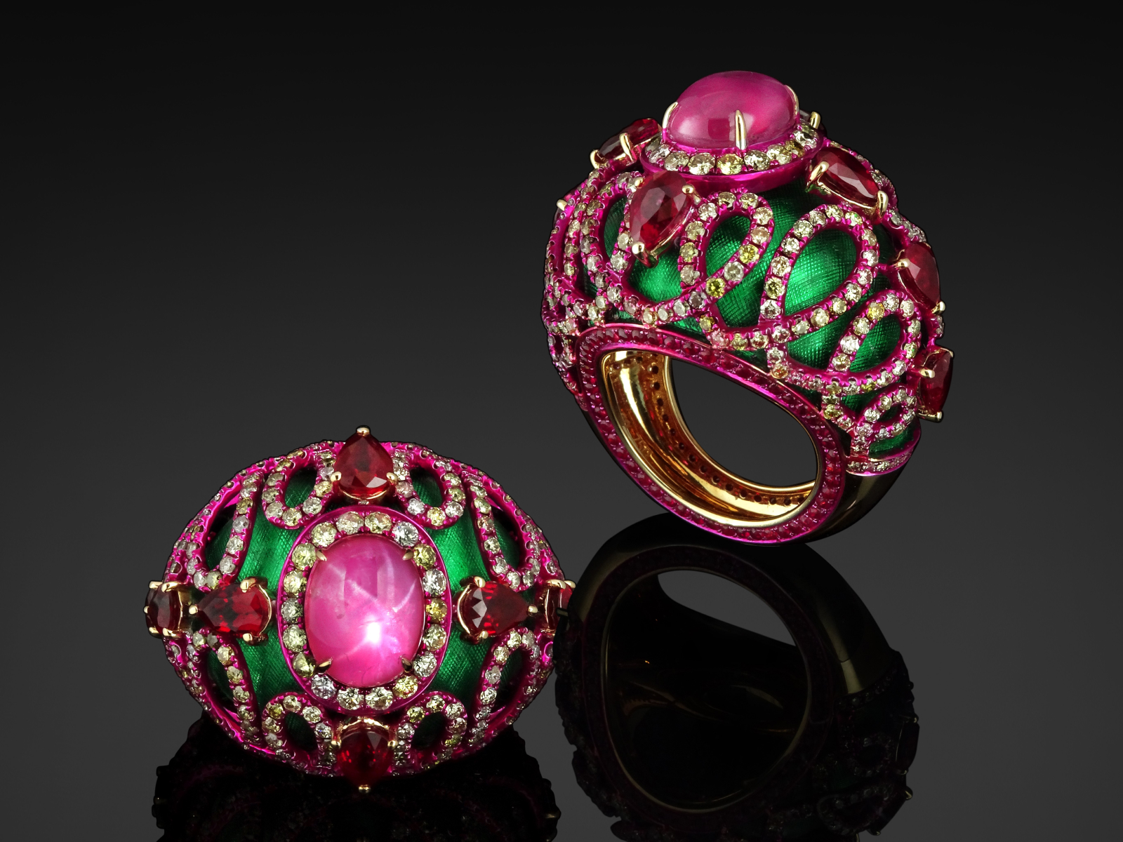 Austy Lee ‘The Greenish-Pinky Baroque Wool Ring’ in 18k rose gold with Burmese unheated star ruby, Mozambican unheated pigeon blood rubies and diamonds
