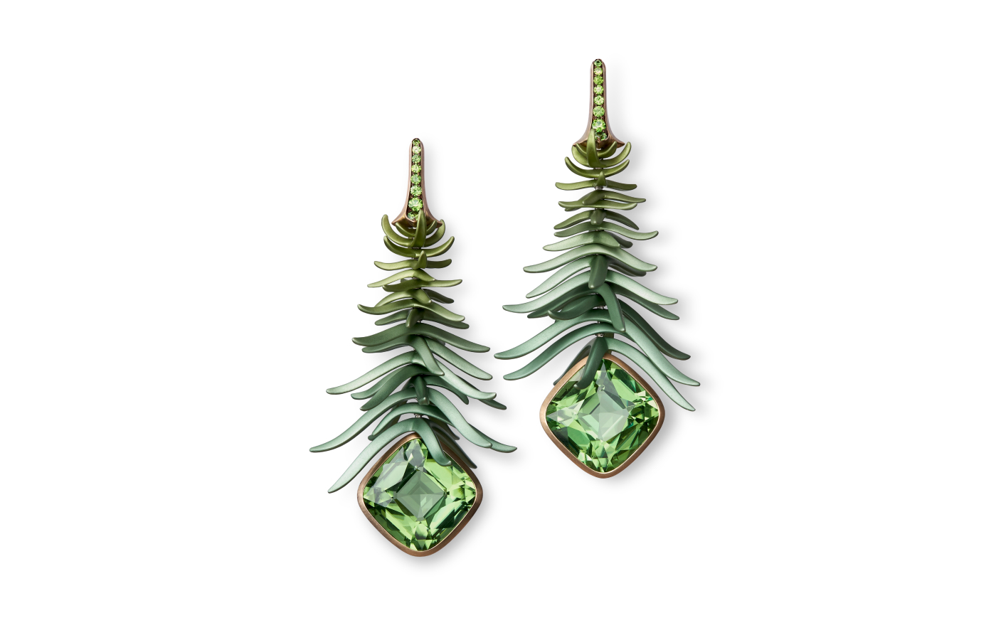 Hemmerle earrings in aluminium, bronze, white gold, peridot and demantoid garnet