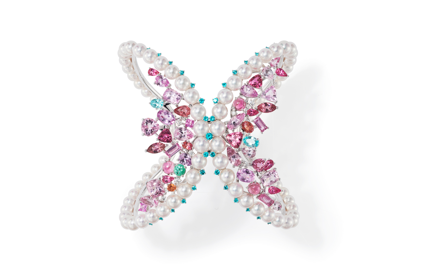  Tasaki Flourish cuff bracelet from the Atelier 6 Nature Spectacle High Jewellery collection