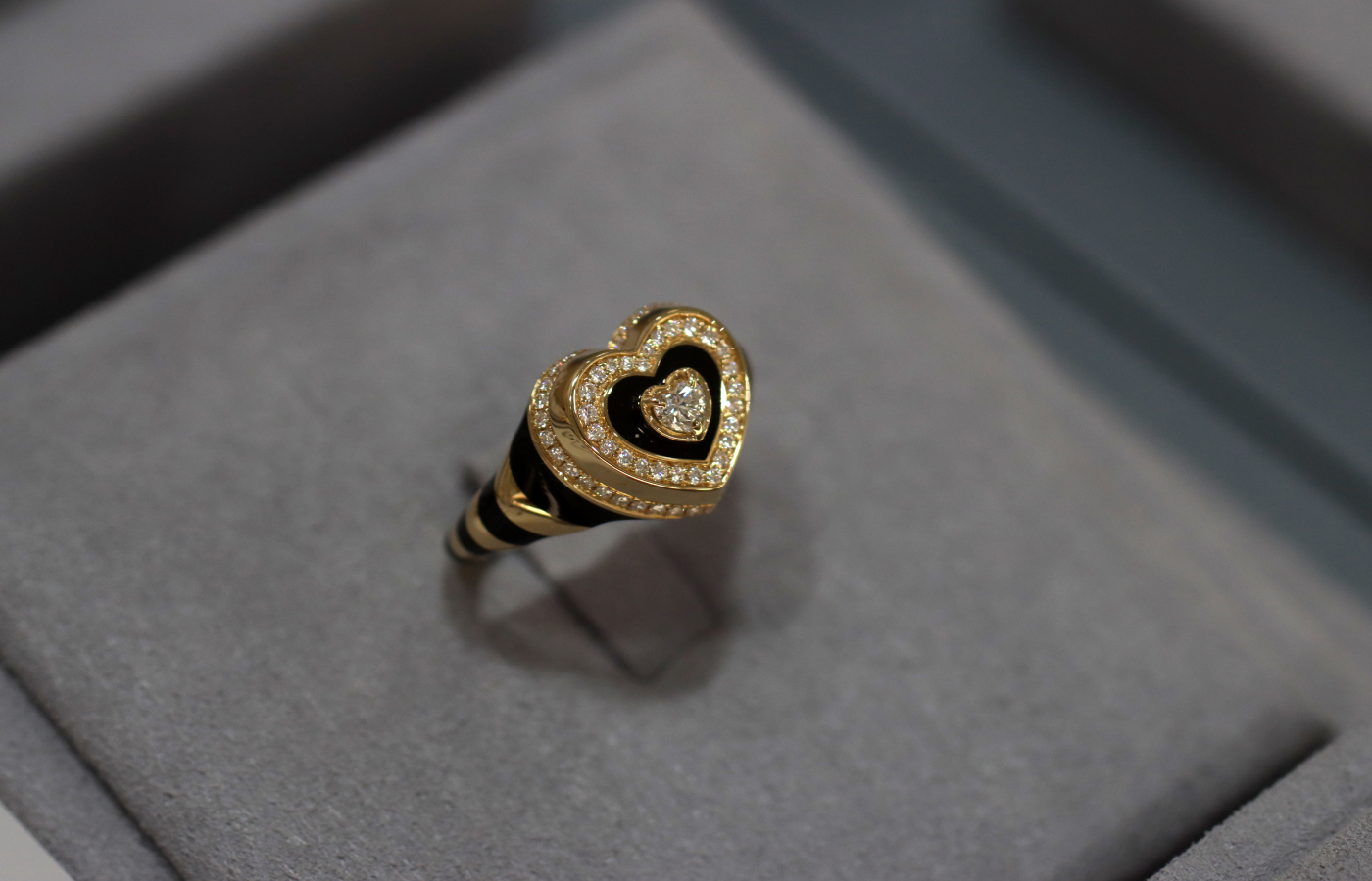  State Property Utama Jet Black ring with a heart-shaped diamond centre 