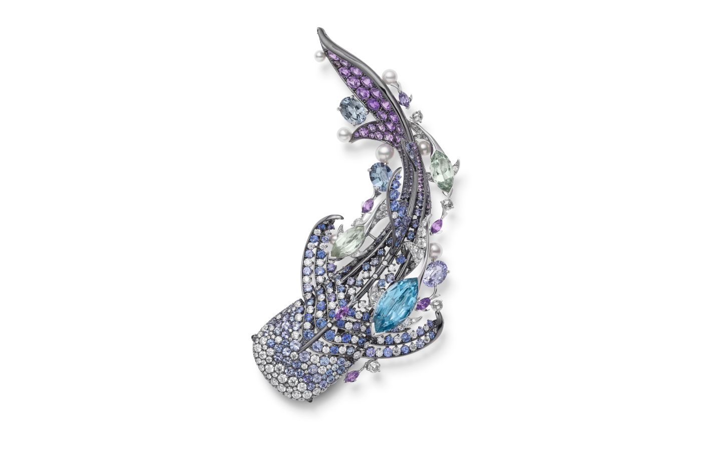  Mikimoto high jewellery brooch in white gold, rhodium, aquamarine, sapphire and diamond from the Praise to the Sea collection