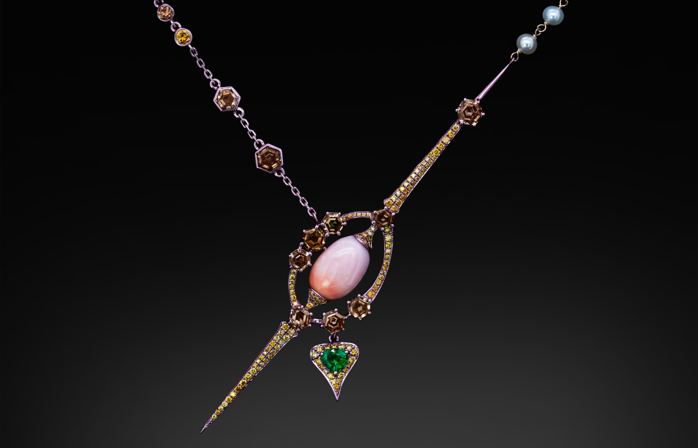  Austy Lee 'The Partisan of Venus Necklace' in 18K rose gold with Caribbean conch pearls, Akoya pearls, Colombian emerald and diamonds