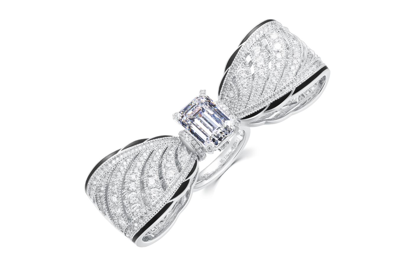  Serendipity Jewelry Double Me High Jewellery reversible ring with diamonds and black enamel 