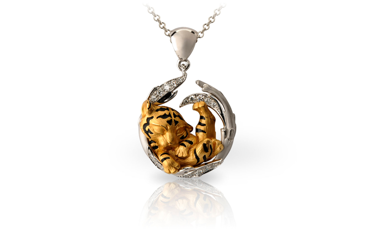  Carrera Y Carrera Dream Tiger necklace in gold, white gold and diamond from the Dreams collection