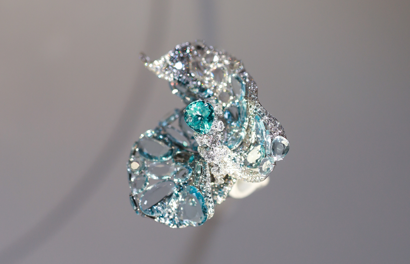 A brooch with double rose-cut gemstones in the 'Painterly style' by Feng J 
