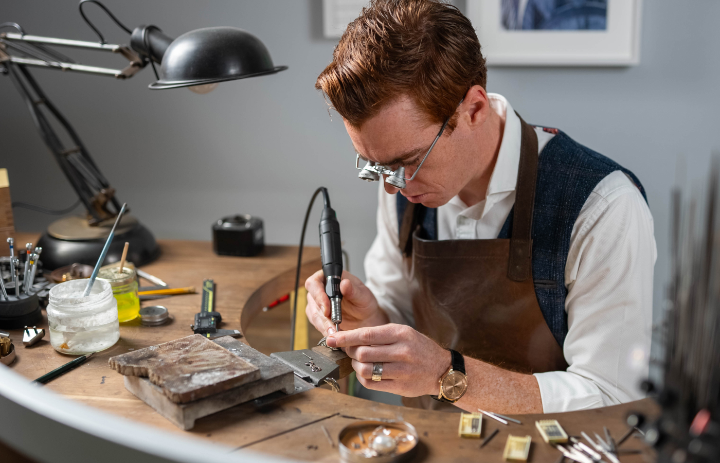 Matthew Ely in the process of creating the Iluka necklace with 42 rare South Sea Keshi pearls and Argyle pink diamonds