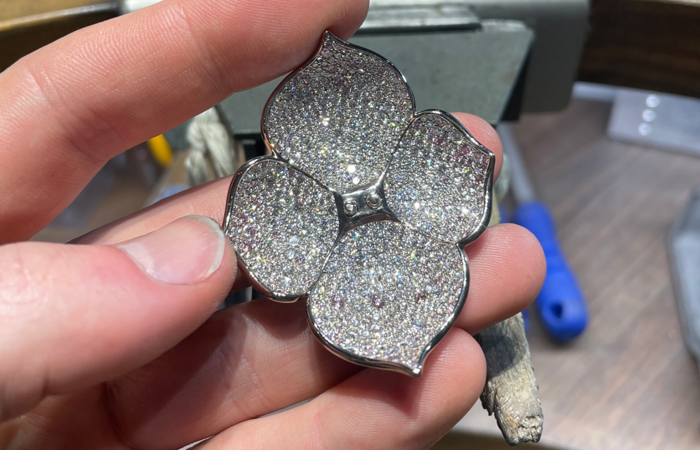  A closer look at the transformable Lotus Flower brooch-pendant element of the Iluka necklace by Matthew Ely 
