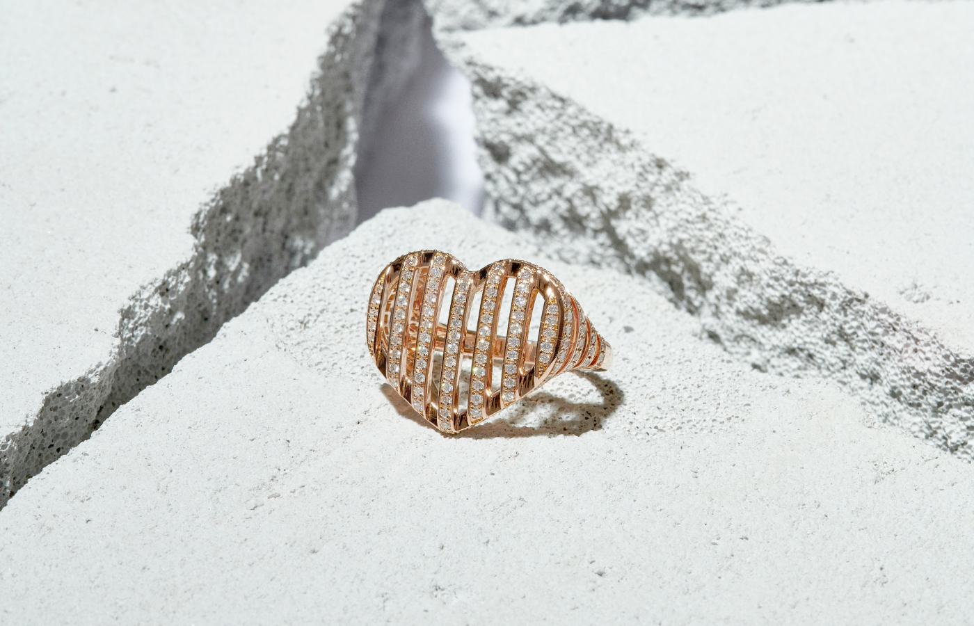 Nava Joaillerie heart ring in gold and diamond