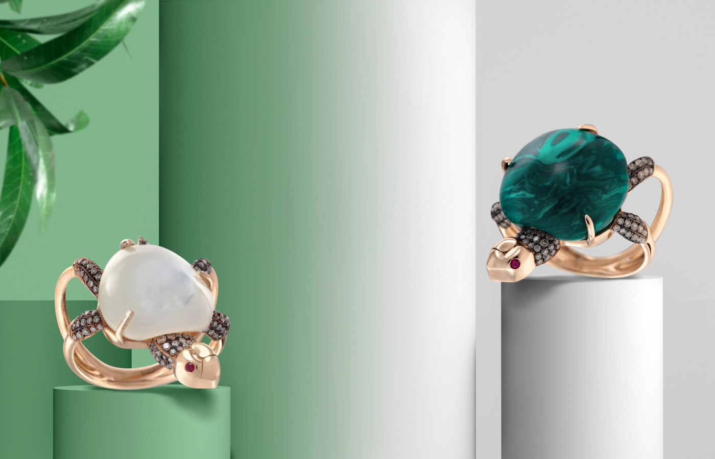 Cédille Paris Turtle rings with freeform gemstone cabochons and diamonds in yellow gold 