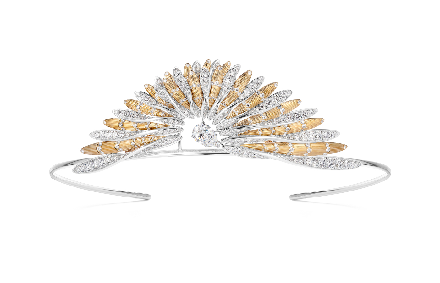  Chaumet Plume d'or tiara in platinum, white gold, rose gold and diamond from the Un air de Chaumet collection