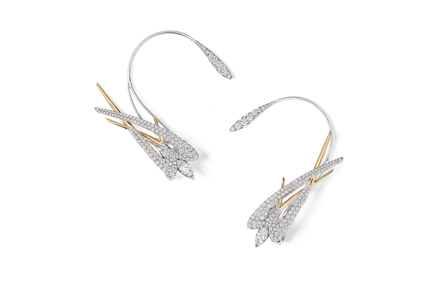  Chaumet Ballet earcuffs in white gold, rose gold and diamond from the Un air de Chaumet collection