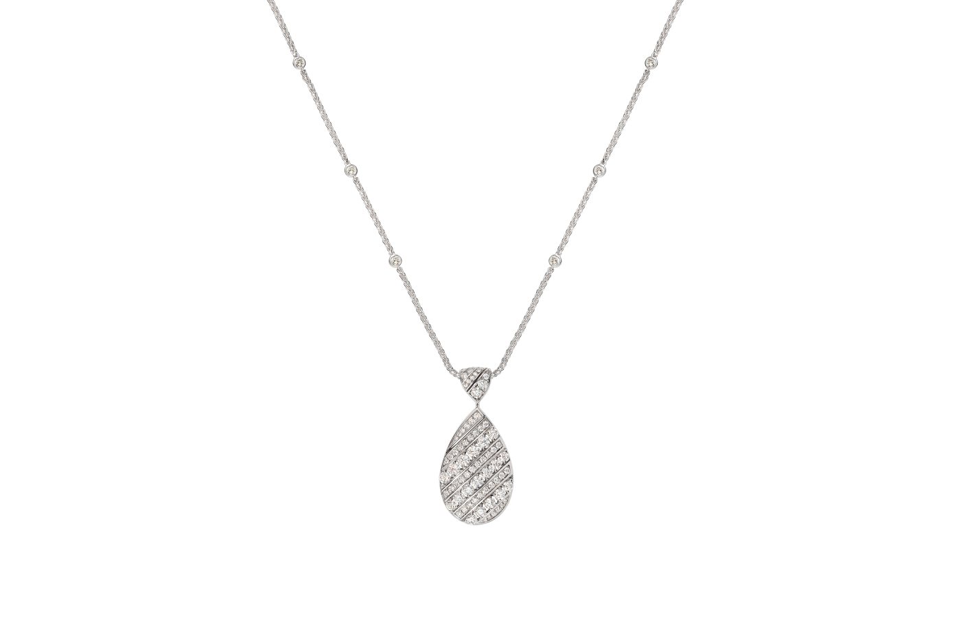  Chaumet Josephine Aigrette long pendant in white gold and diamond from the Josephine collection