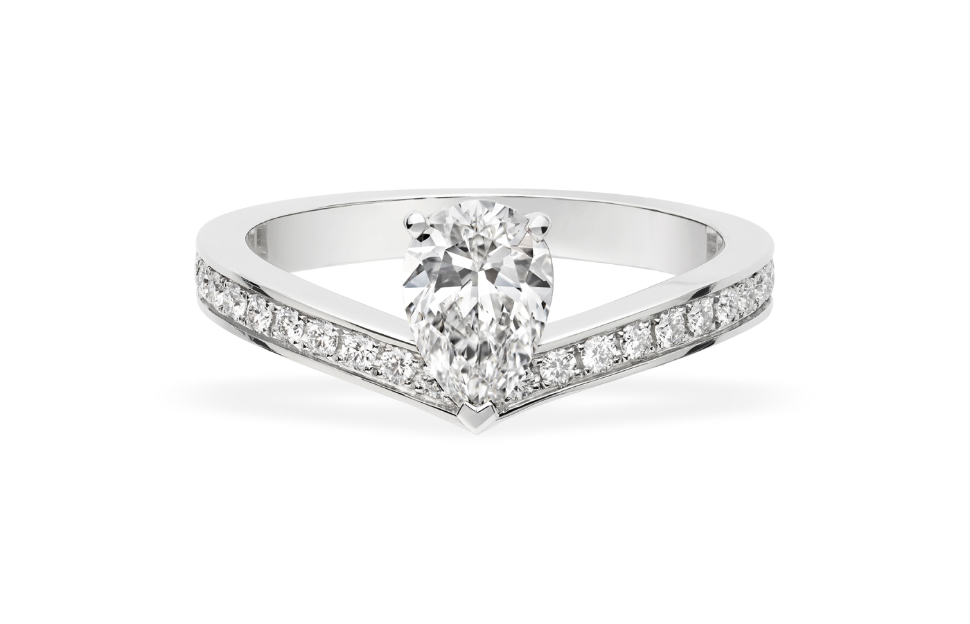  Chaumet Josephine solitaire ring in white gold and diamond from the Josephine collection