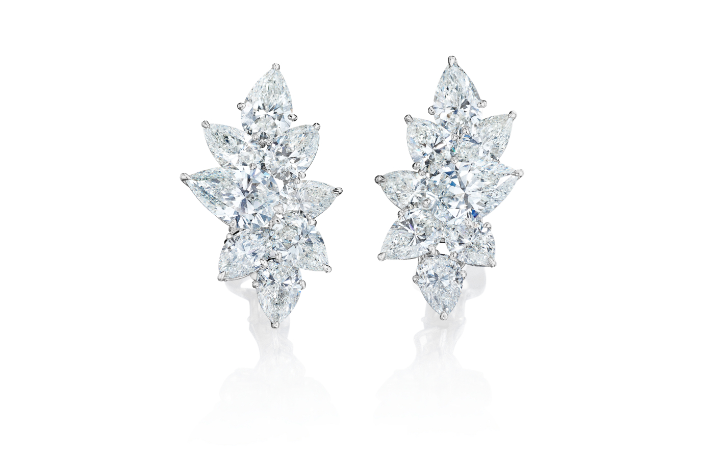  House of GOL ITCO ICON cluster earrings with D-F colour diamonds for a total weight of 18.65 carats, set in platinum 