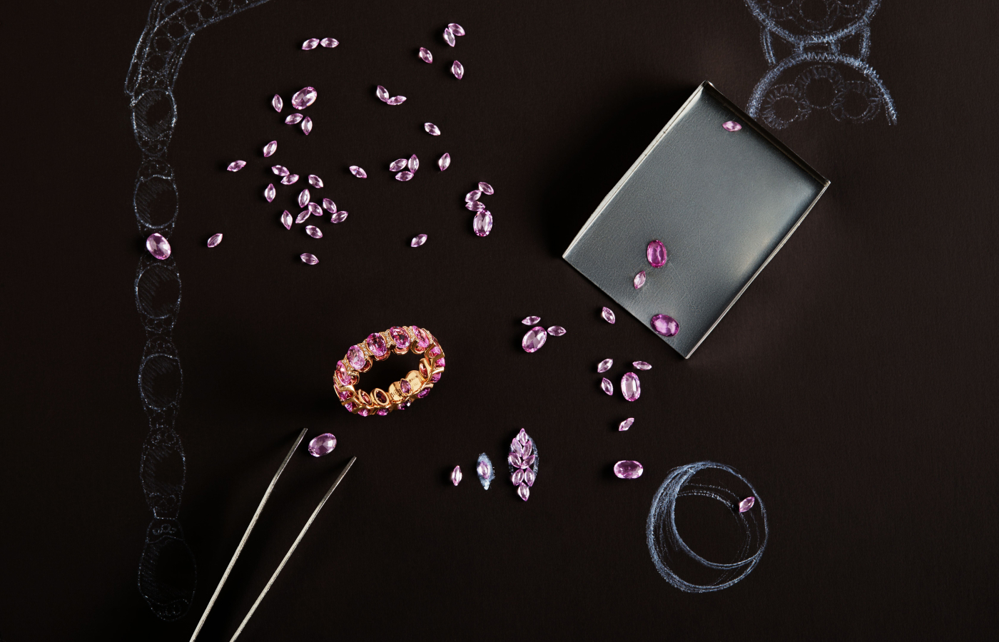The Unique Show participant Lenti will showcase its precious jewellery creations, such as this oval-shaped pink sapphire and diamond ring in rose gold, at Luxury St Moritz in February 2024