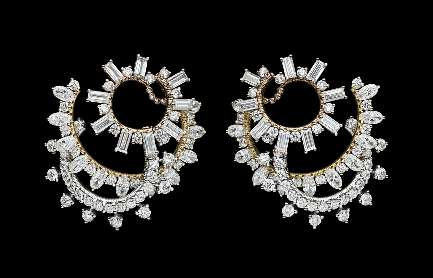 Dior Delicat high jewellery earrings in gold, white gold and diamond by Dior Joaillerie