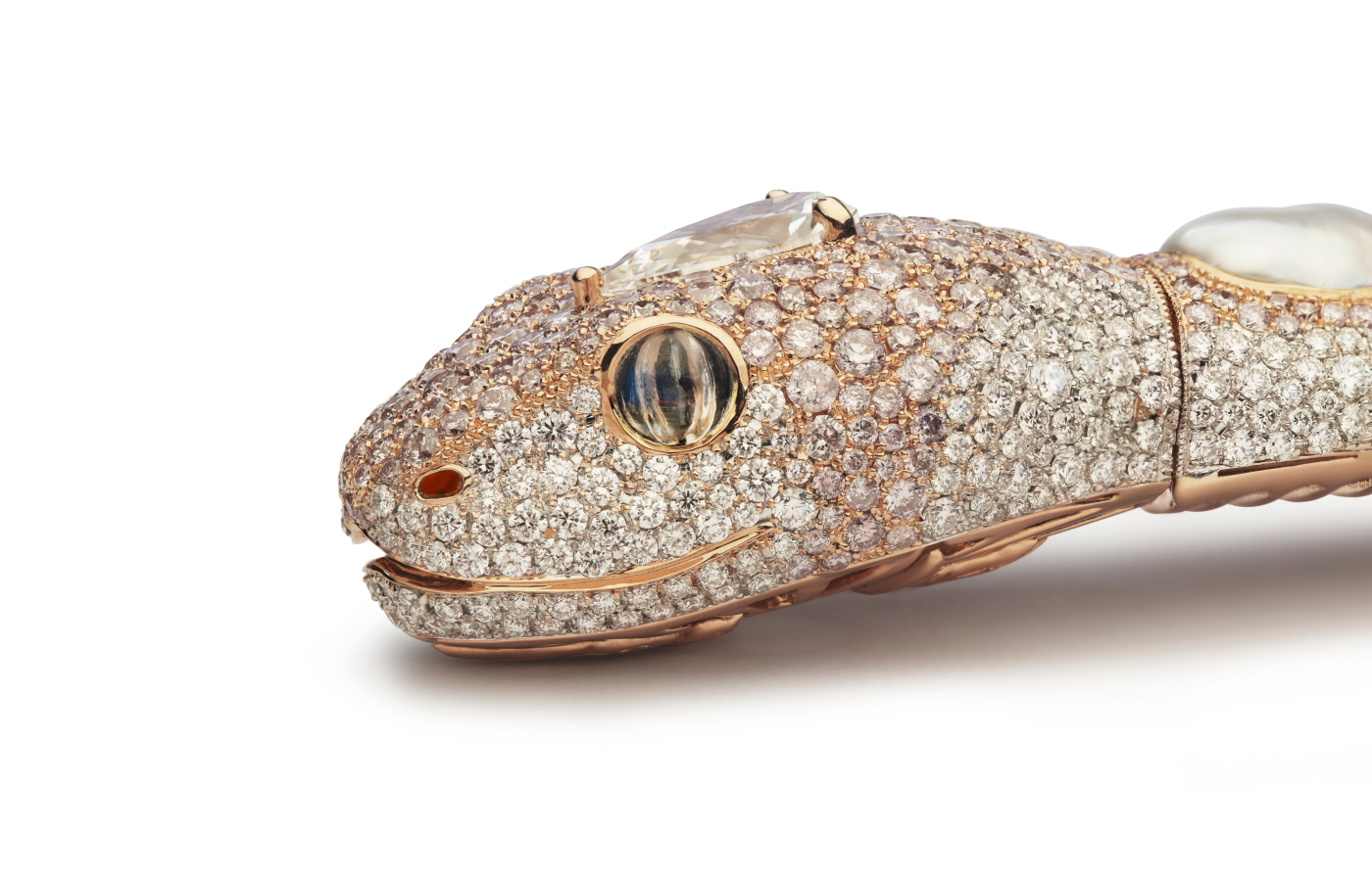  Autore creative director Jane Autore used black diamonds and moonstones to faithfully recreate the serpent’s eyes in the Autore Enchantress necklace 