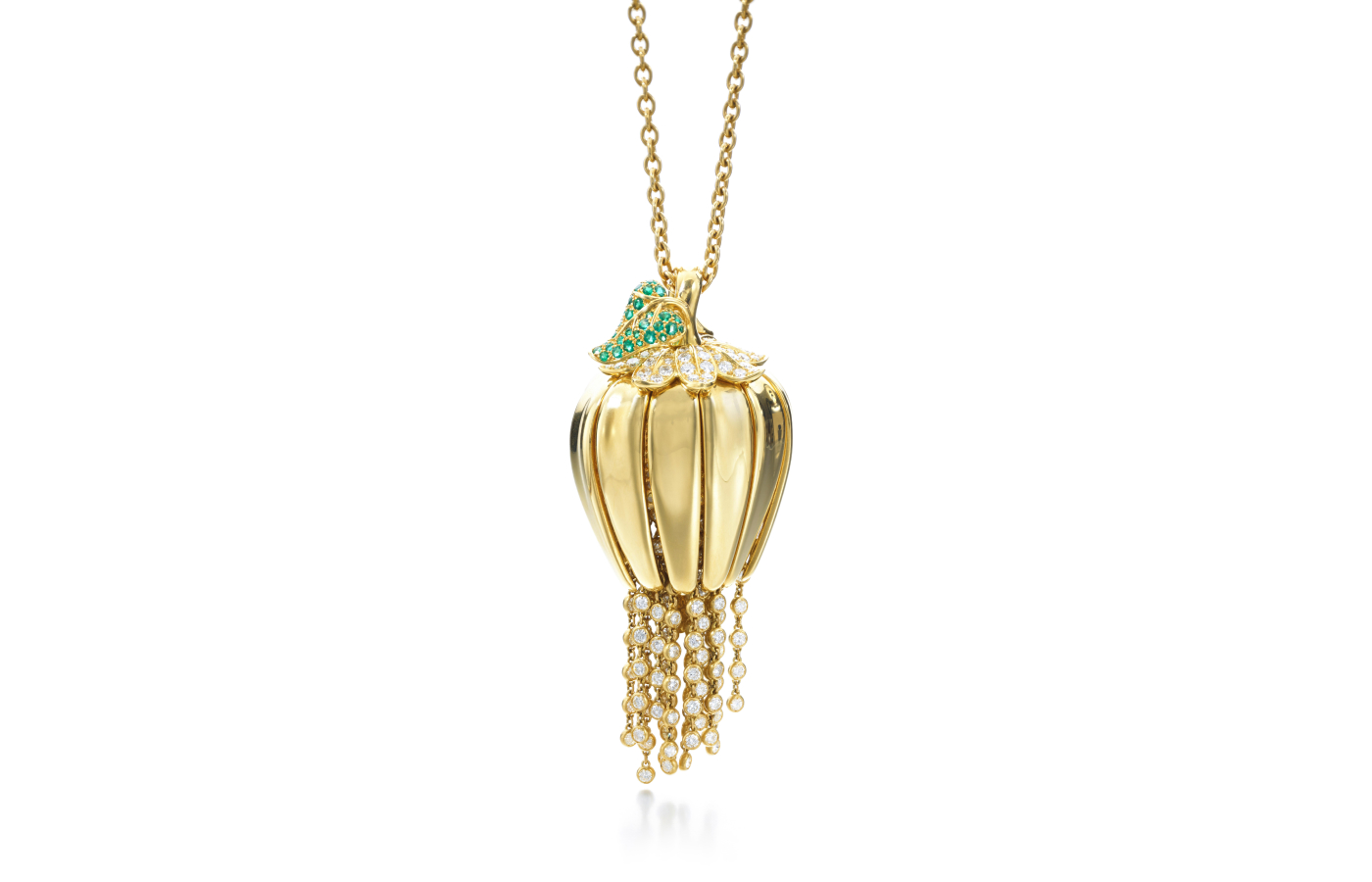  René Boivin 'Coloquinte' gold, diamond and emerald pendant, circa 1990 (estimate CHF 15,000-25,000), part of the Sotheby’s ‘Iconic Jewels: Her Sense of Style’ auction in May 2024