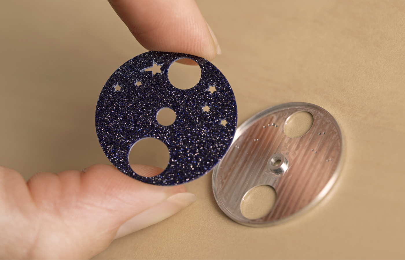  A closer look at the aventurine glass used in the Van Cleef & Arpels Lady Arpels Jour Nuit and Lady Jour Nuit watches, both to be showcased at the Poetry of Time exhibition in London