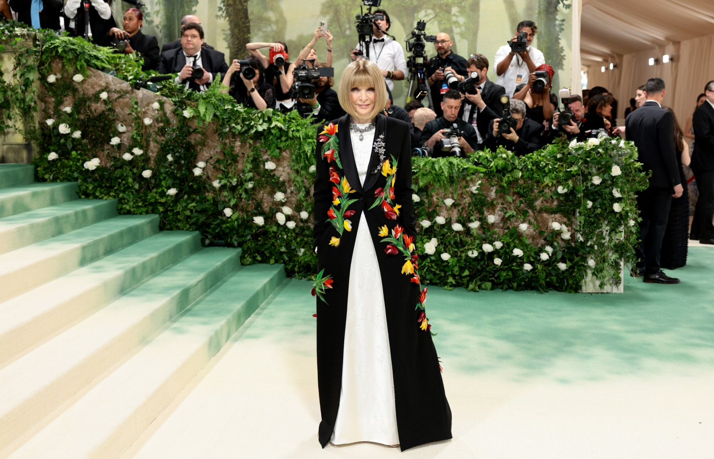 Anna Wintour hosted guests at the Met Gala 2024 wearing a 19th century en tremblant floral diamond brooch (Vever, Paris, circa 1860) courtesy of S.J. Phillips